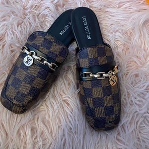 Loui Vuitton shoes